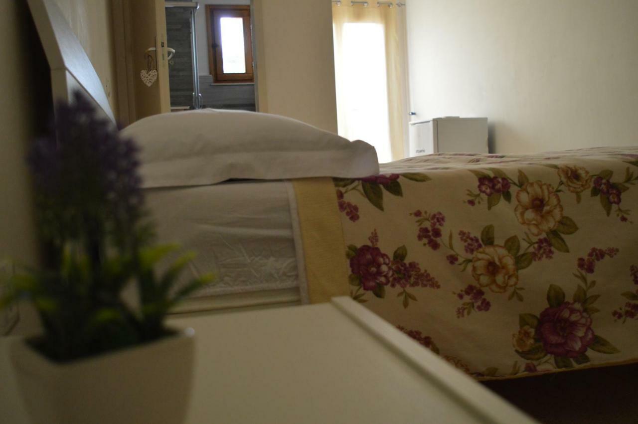 La Vallonea Casamassella エクステリア 写真